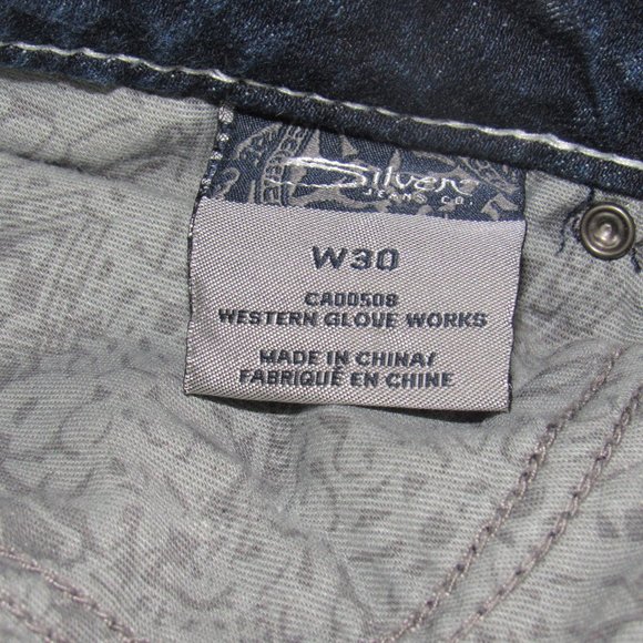 Silver "Suki Flap Capri" Jeans / Distressed and Glitter Pockets / 30 Waist - Picture 9 of 10